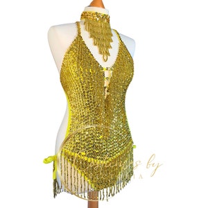 Déguisement de showgirl Vegas à sequins dorés pour danseuses lors de spectacles, justaucorps de fille de spectacle à franges et perles dorées pour costume burlesque en jaune