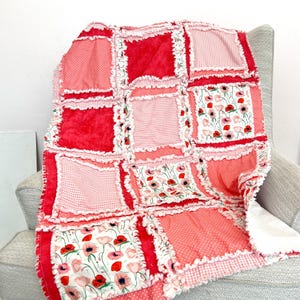 Poppy Floral Pink Baby Blanket | Baby Girl Rag Quilt | Flower Nursery Bedding | Toddler Bedding Gift for Girls | Sweet Pink Floral Blanket