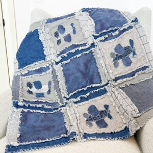 Babyhug Woollen Gloves with Airplane & Star Print - Navy