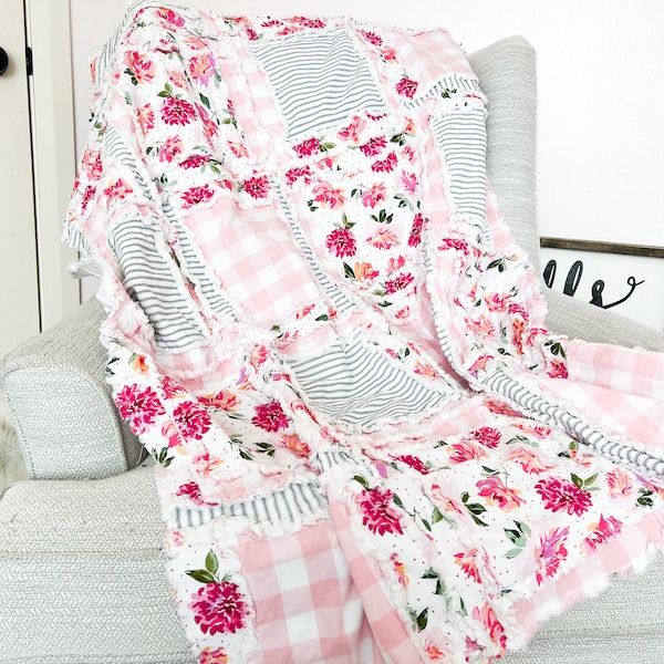 Flower Comforter Twin Bedspread and Toddler Bedding Girl, Big Handmade Rag Quilts, Quilted Bedspreads For Girls