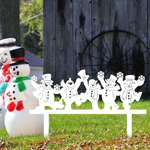 Paletto di metallo a forma di pupazzo di neve di Natale, cartello da giardino, cartello di metallo a forma di pupazzo di neve di Natale, arte invernale da giardino, decorazione a forma di pupazzo di neve, regalo di Natale per decorazioni natalizie