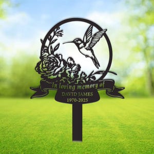 Personalized Hummingbird Metal Garden Decor, Bird with Stakes Garden Sign,Flower Design Custom Garden Sign,Custom Garden Name Sign,Home Gift