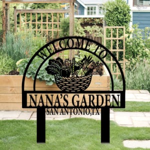 Custom Garden Sign Metal, Garden Stake for Grandma, Gift for mom, Vegetable sign, Stake with Basket  Sign,Garden decor gift,Vegetable garden