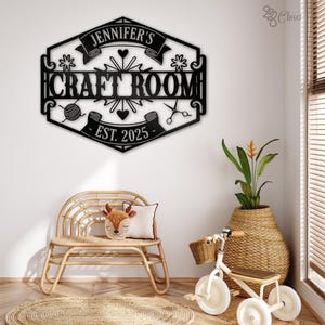 Letrero personalizado para sala de manualidades, letrero con el nombre de la sala de manualidades, letrero para artesano, regalo para mamá, decoración artesanal, letrero de crochet, letrero hecho a mano, regalo de costura, regalo para mamá