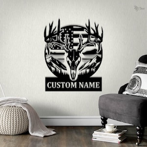 Panneau en métal personnalisé tête de mort cerf, panneau de chasse personnalisé avec nom, cadeau homme des cavernes, art mural tête de mort de chasse, cadeau pour papa, cadeau chasseur, panneau de cabine