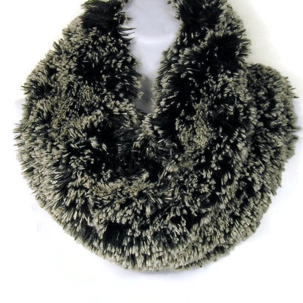 Black and White Faux Fur Scarves Chunky Scarves Vegan Fur Scarves Black and White Short Faux Fur Scarf Faux Fur Cowl Vegan Fur Cowl Scarves