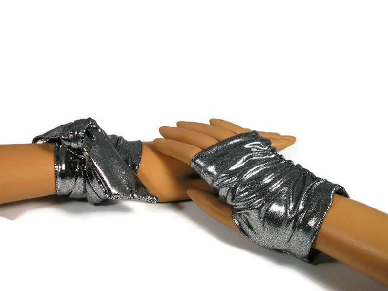 summer fingerless gloves