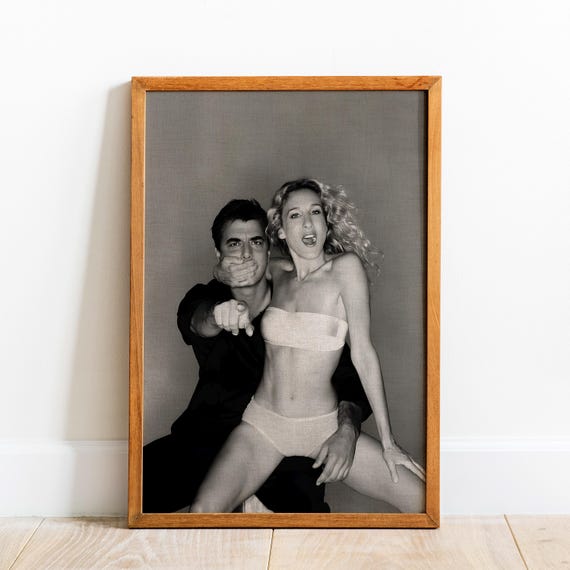 Carrie and Mr. Big Print: SATC Black & White Canvas Wall Art