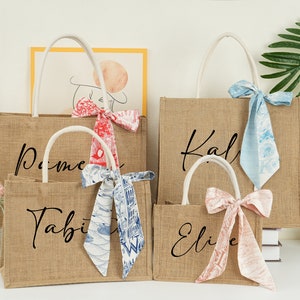 Personalized Burlap Gift Bag,Bridesmaid Beach Bag,Custom Burlap Bag, Bridesmaid Burlap Tote Bags,Bridesmaid Proposal, Bachelorette Gifts bag