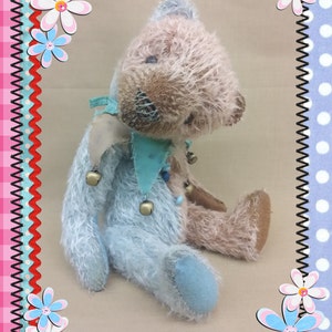 PDF E-pattern Mr. Blue a  12 inch vintage style jester bear by Cat Maessen