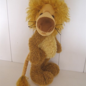 PDF E pattern 11 inch lion Maximilian