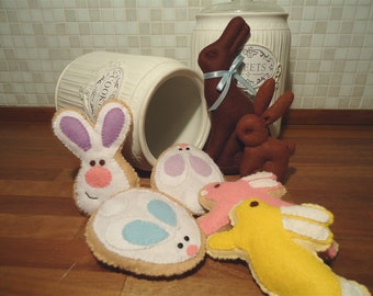 PDF E pattern to make 3 felt bunny cookies and 2 felt chocolate bunnies
