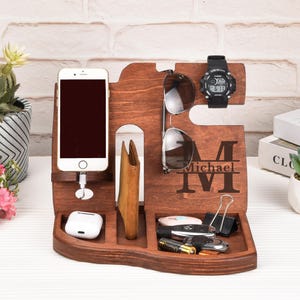 Personalisierte Männer, Docking-Station Männer, Herren Geburtstagsgeschenk, Herren Geschenk für ihn, Papa Geburtstagsgeschenk, Männer Geburtstag, personalisiertes Geschenk
