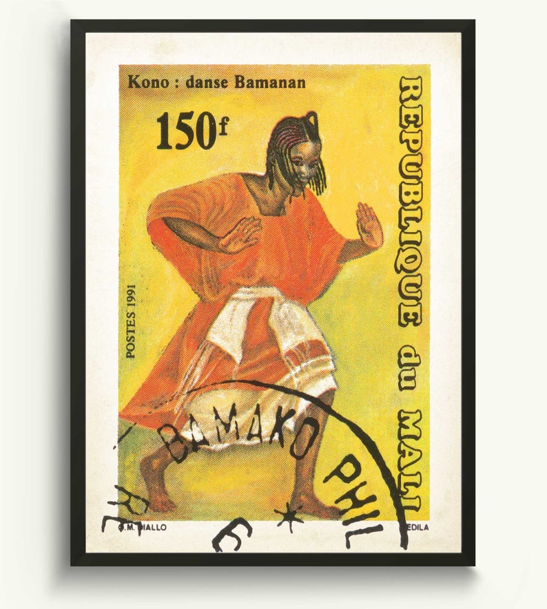 Pu&ograve; includere: Un francobollo vintage della Repubblica del Mali con un'illustrazione colorata di una persona che balla. Il francobollo &egrave; giallo con testo nero che dice "Republique du Mali" e "150f".