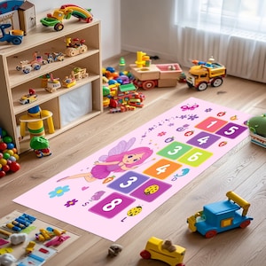 Feen-Hopscotch-Läufer für Kinder, Rosa Spielzimmerteppich mit Zahlen und Buchstaben, Niedlicher Schmetterling und Marienkäfer Design-Bodenteppich