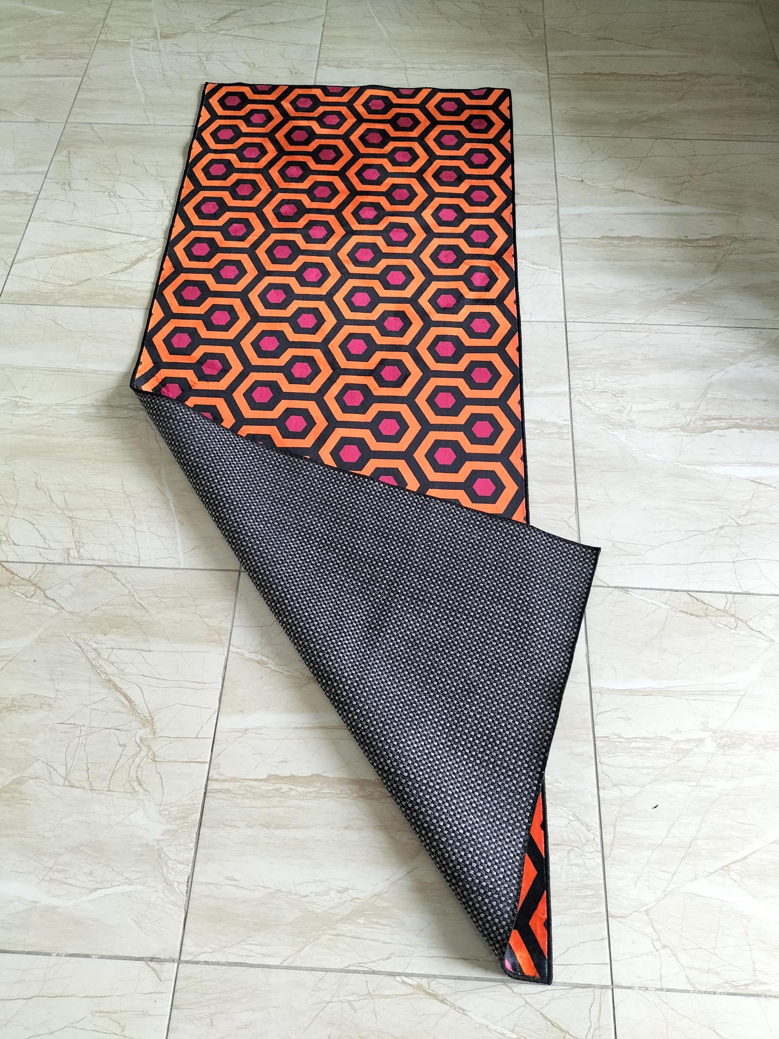 Fake Abyss Rug 3D Ocean Abyss Rug: Cracked Earth Illusion Carpet, Deep Sea Water Hole ...
