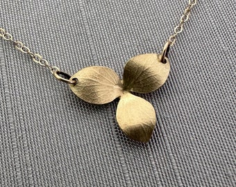14k Gold Hydrangea Blossom Necklace