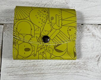 Snap N Go Wallet, Tri-fold Wallet, Vinyl, Lime, Spring Green Jungle Animal print