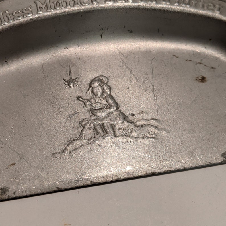 Vintage Toy Little Miss Muffet Table Dustpan Farmhouse Decor Vintage Toy Kitchen Decor 5776