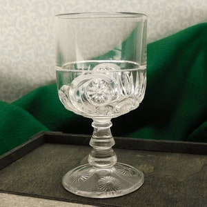 Vintage Cordial Glass, Liqueur, Small Wine Glass, Vintage Barware (V31)
