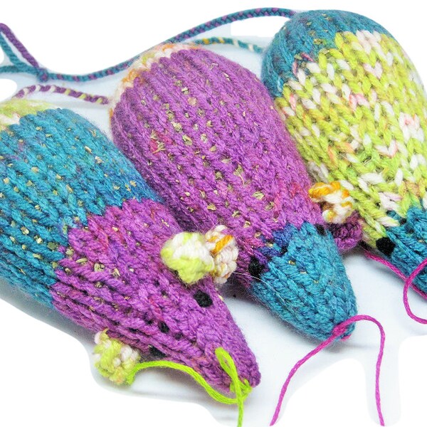 Knit Catnip Mouse Cat Toy is Color-Blocked Teal and Purple