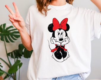 Comfort Colors Vintage Minnie Mouse T-Shirt, Disney Mickey And Friends Minnie Mouse Vintage Sitting T Shirt, Disney Trip Shirt, Cute Minnie