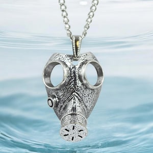 Gas Mask Necklace,  Gasmask Pendant Necklace, Gas Mask Charm Necklace, Gas Mask Alloy Pendant