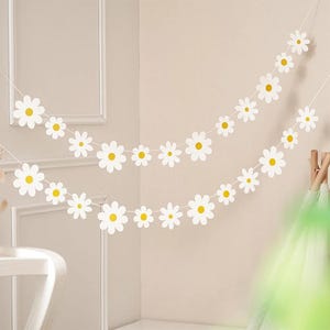 Daisy Banner Birthday Party, White Flower Garland, Daisy Flag Baby Shower Wedding Party Bunting Decoration, Spring Decoration, 2 piece set