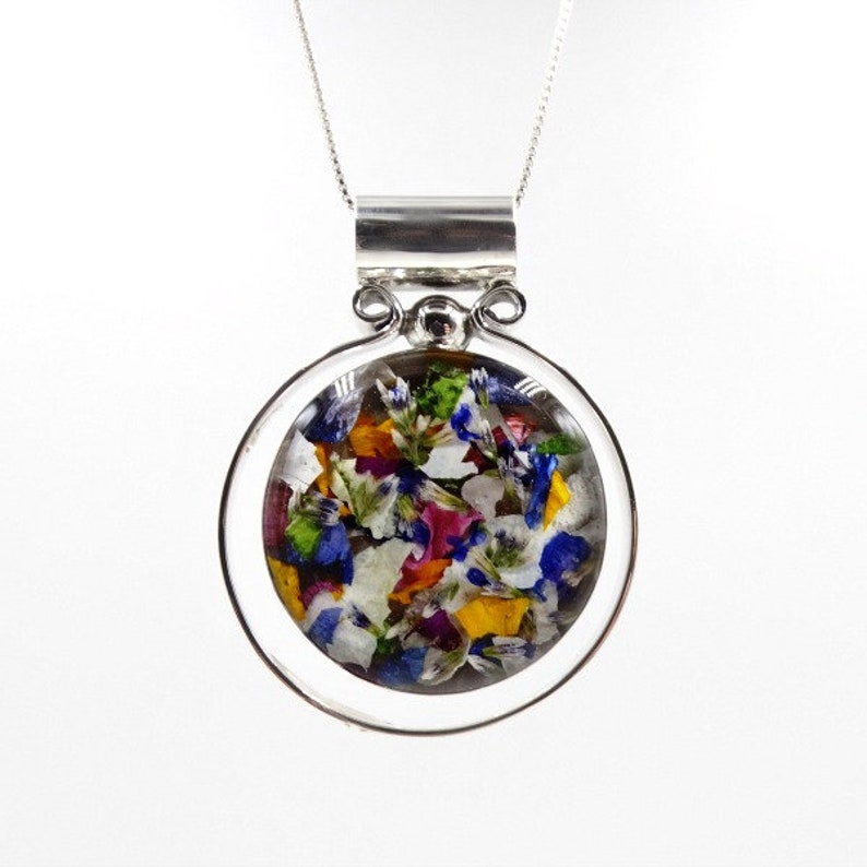 Resin Necklace with Pressed Flowers Made with your Wedding Bouquet, Gift for Her, Real Preserved Flowers, Wedding Keepsake, Resin Jewelry