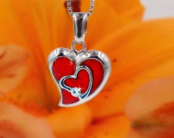 Flower Preservation - Heart Pendant - Made with Funeral Flowers - Wedding  Flowers -  Memorial Beads - Rhodium-plated Sterling Necklace