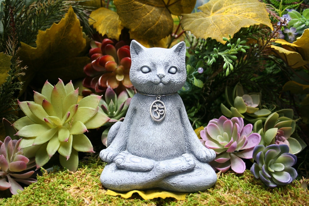 Meditating Cat Statue in the Lotus Position Yoga Cat Statue Buddha Cat