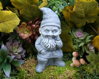 Garden Gnomes Vintage Style German Pipe Smoking Gnome