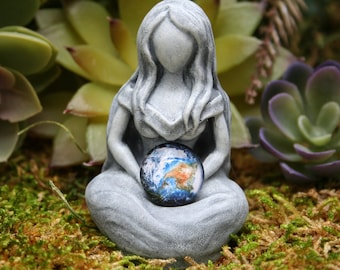 Goddess Statue - Earth Goddess - Gaia Statue - Unique Mini Mother Earth Figurine