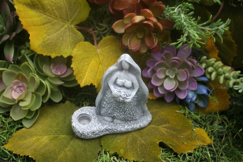 Gaia Goddess  Mother Earth Statue  Incense Holder Burner  image 2