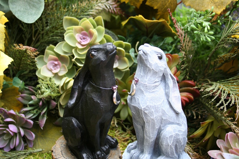 Moon Gazing Hare Statue Traditional Style March Hare Ornament Concrete Lunar Hare Garden Decoration image 8