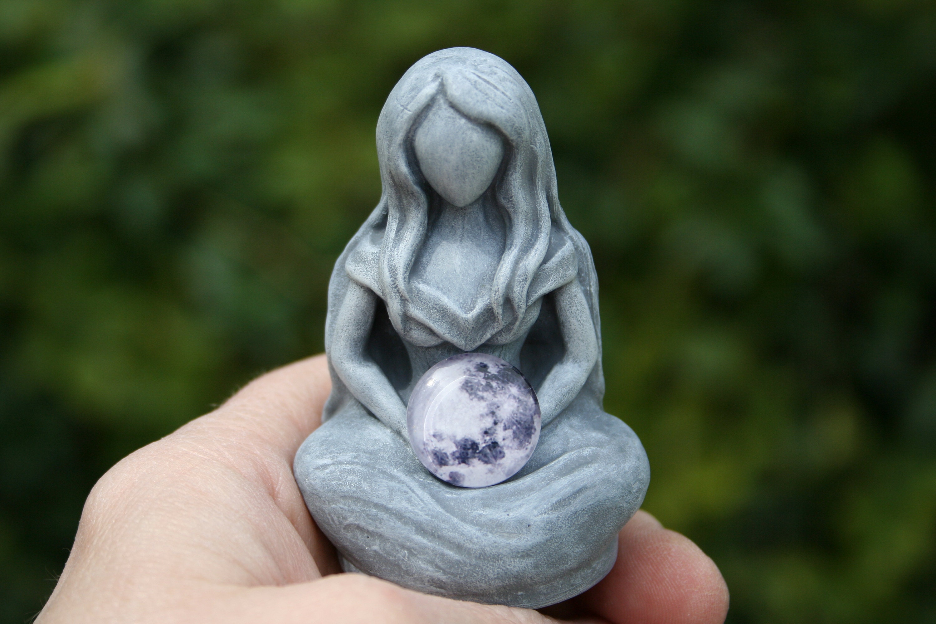Selene main image 1