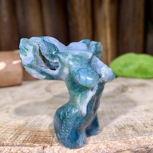 60mm Druzy Geode Moss Agate Angel Carving, Gemstone Figurine Decor, Healing Crystal Angel Home Decor, Crystal Gifts For Friends.