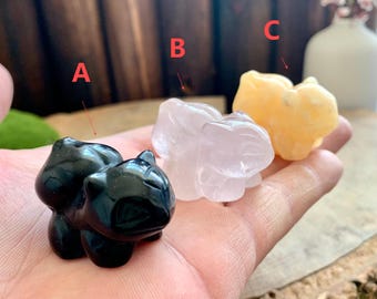 2,3" natuurlijke kristallen Bulbasaur-snijwerk, edelsteenkikkerbeeldje decor, helende kristallen dieren woondecoratie, kristallen cadeaus voor vrienden.