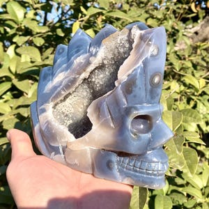 Sparkling! 6&quot; Large Druzy Geode Agate Skull Statue, Blue Gemstone Skull Carving, Quartz Skull Figurine Decor, Healing Crystal Home Decor.