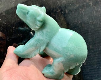 2.4インチの天然翡翠のシロクマの彫刻、クリスタルの白いクマの置物の