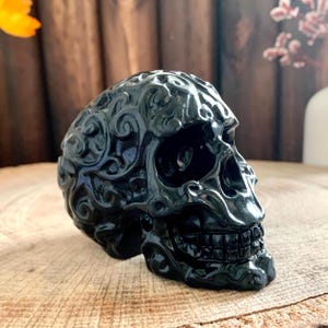 90MM Natural Handcrafted Obsidian Skull Carving, Crystal Skull Sculpture, Quartz Skull Figurine Decor, Healing Crystal Home Decor.