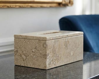 Porta fazzoletti in marmo naturale, ideale per il bagno o il soggiorno in stile moderno.