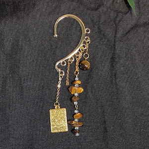 Crochet d'oreille doré et Œil de Tigre, crochet d’oreille sans perçage, bijou en pierre naturelle, œil de tigre, bijou artisanal et unique