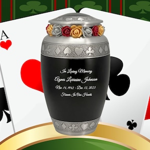 Ensemble de cartes Urne en étain noir - Urne pour jouer aux cartes de poker - Option couronne hommage ™ - Gravure personnalisée - Taille adulte - Garantie à vie