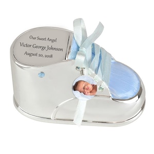 Chausson bébé photo urne bleue pour bébé garçon hommage commémoratif gravure personnalisée carte de deuil livraison gratuite