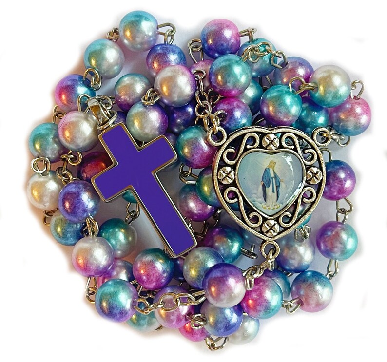 Pastel Purple Rosary Necklace Urn image 4