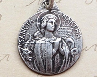 Piccola medaglia di Santa Marta - Patrona delle casalinghe, degli chef, delle donne single e dei viaggiatori - Replica antica in argento sterling