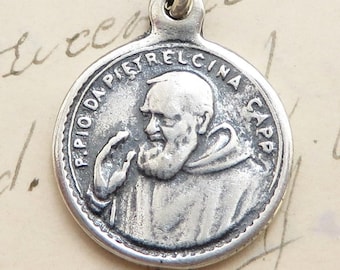 Medalik św. Ojca Pio – patron młodzieży i osób zmagających się ze stresem – antyczna replika ze srebra próby 925
