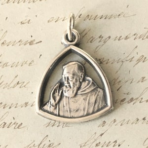 St Padre Pio Medal - Patron of adolescents and stress relief - Sterling Silver Antique Replica