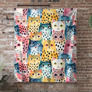 Blanket - Cute Cartoon Kittens Print, Winter Home Decor, Comfy Throw for Cat Lovers, Bedding Gift for Holidays, Soft Cozy Sherpa Fleece